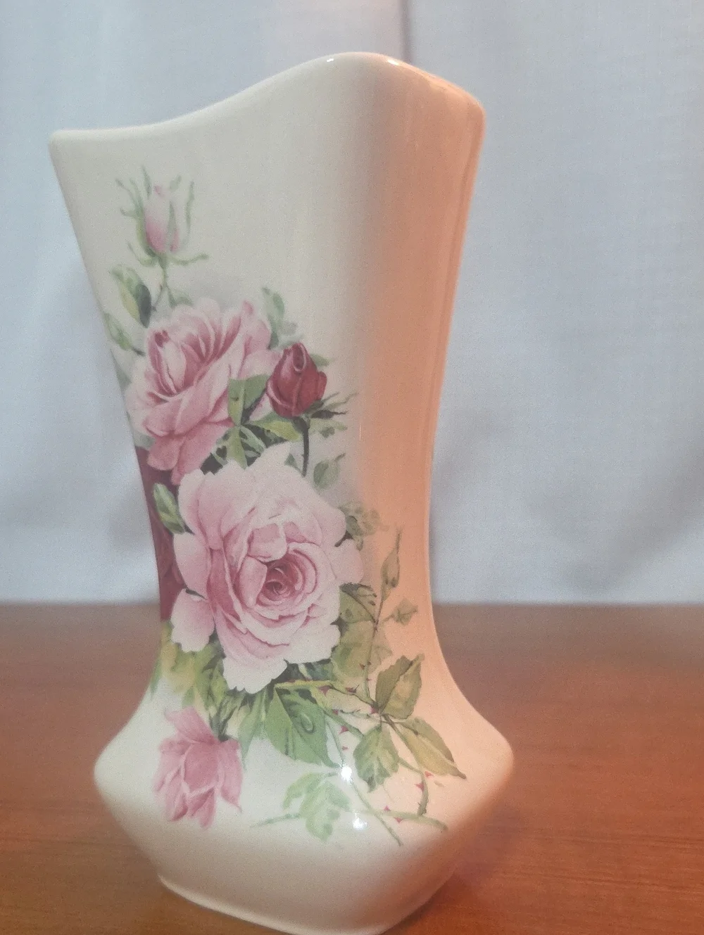Kernewek Pottery, England Ceramic Rose Accent Vase